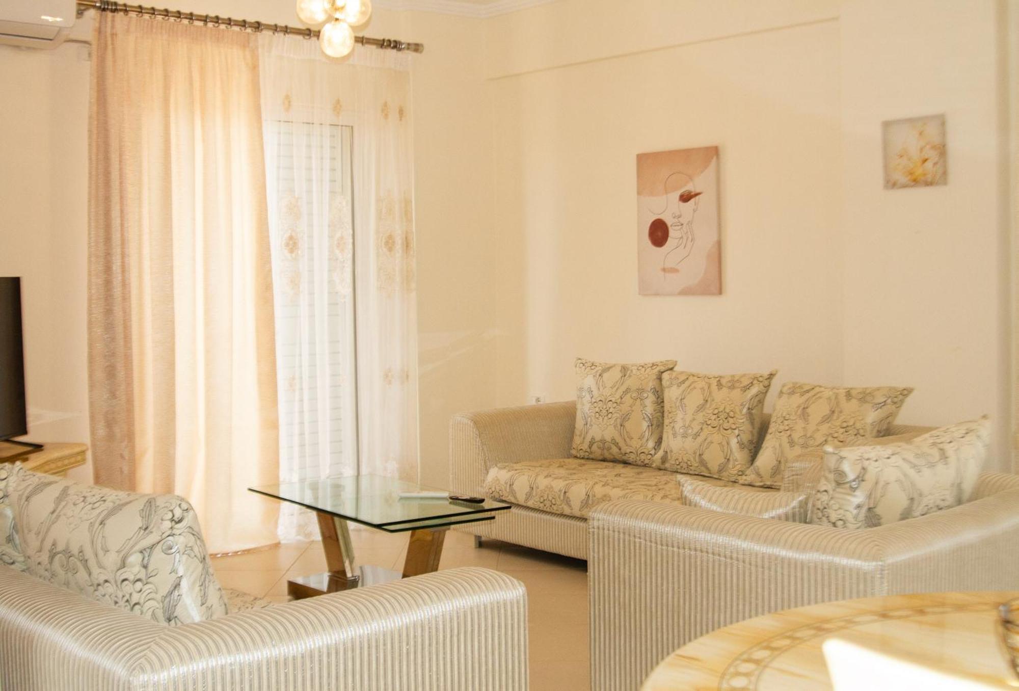 Leon Sea View Apartment Sarandë Exterior foto
